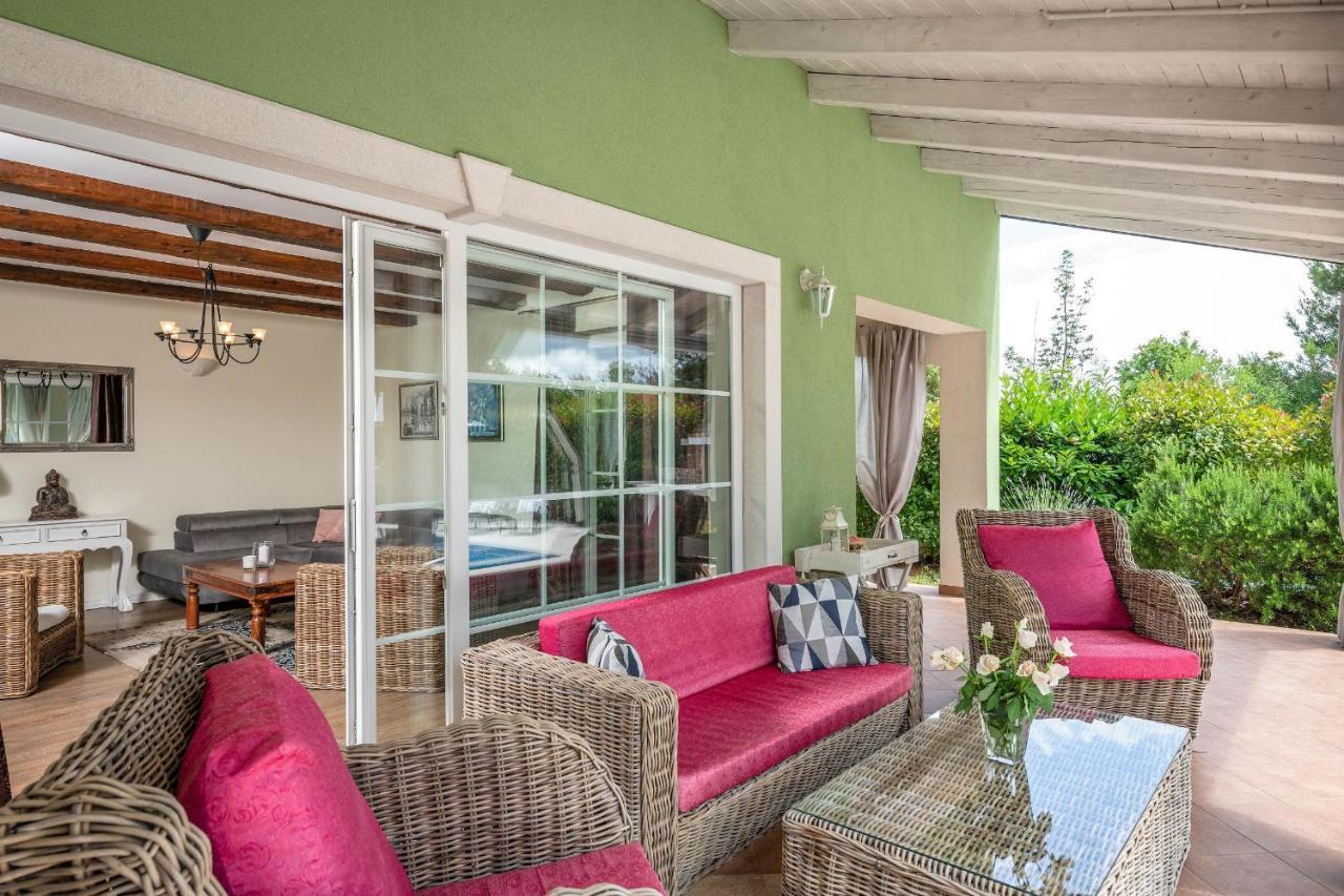 Villa Branca 6+2 Krnica Exterior foto